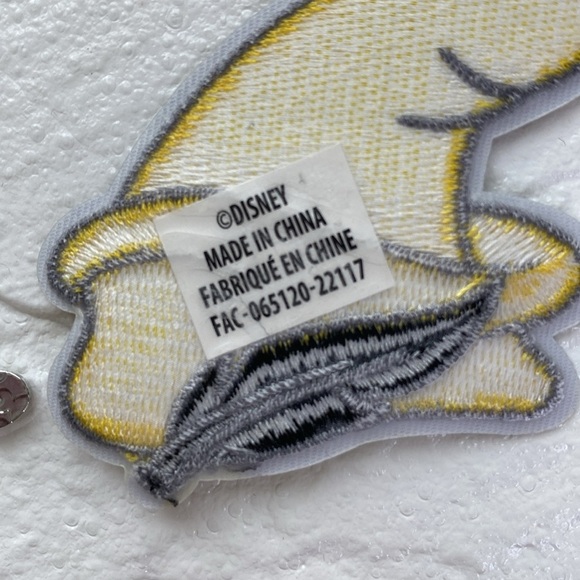 Disney Pin & Patch - Picture 3 of 6